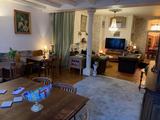 B&B Petit Chateau - Stijlvol Verblijf Centraal Gelegen In Zeeuws Vlaanderen Biervliet Экстерьер фото