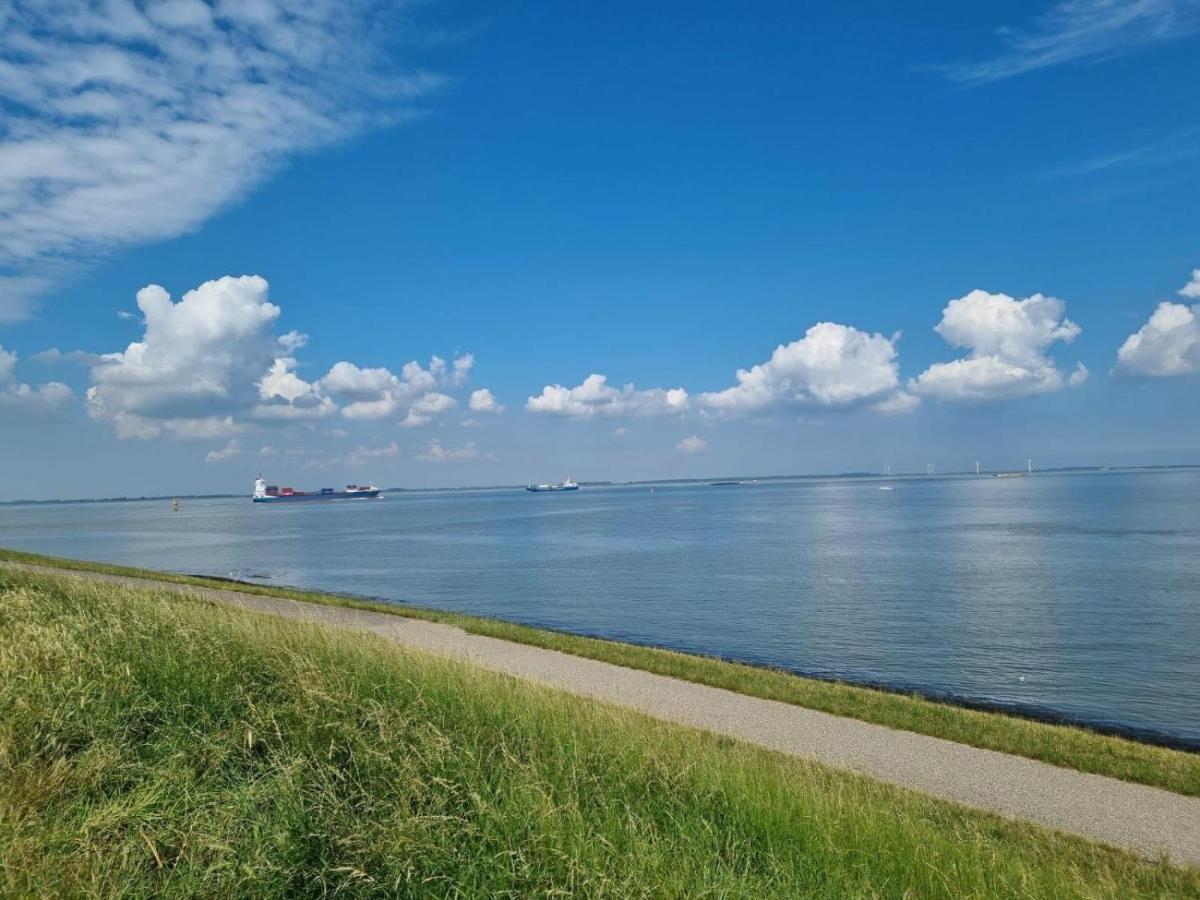 B&B Petit Chateau - Stijlvol Verblijf Centraal Gelegen In Zeeuws Vlaanderen Biervliet Экстерьер фото