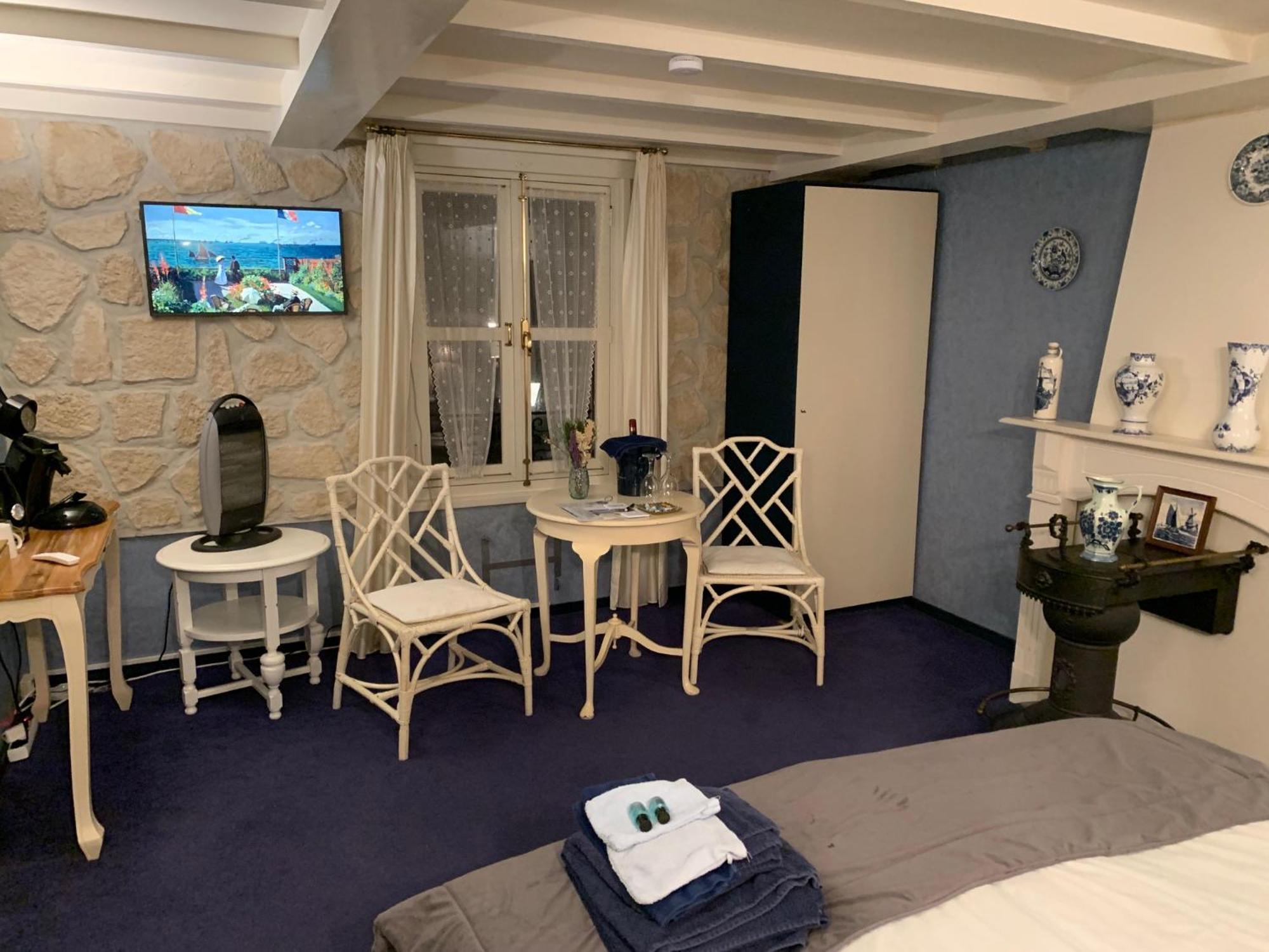 B&B Petit Chateau - Stijlvol Verblijf Centraal Gelegen In Zeeuws Vlaanderen Biervliet Экстерьер фото