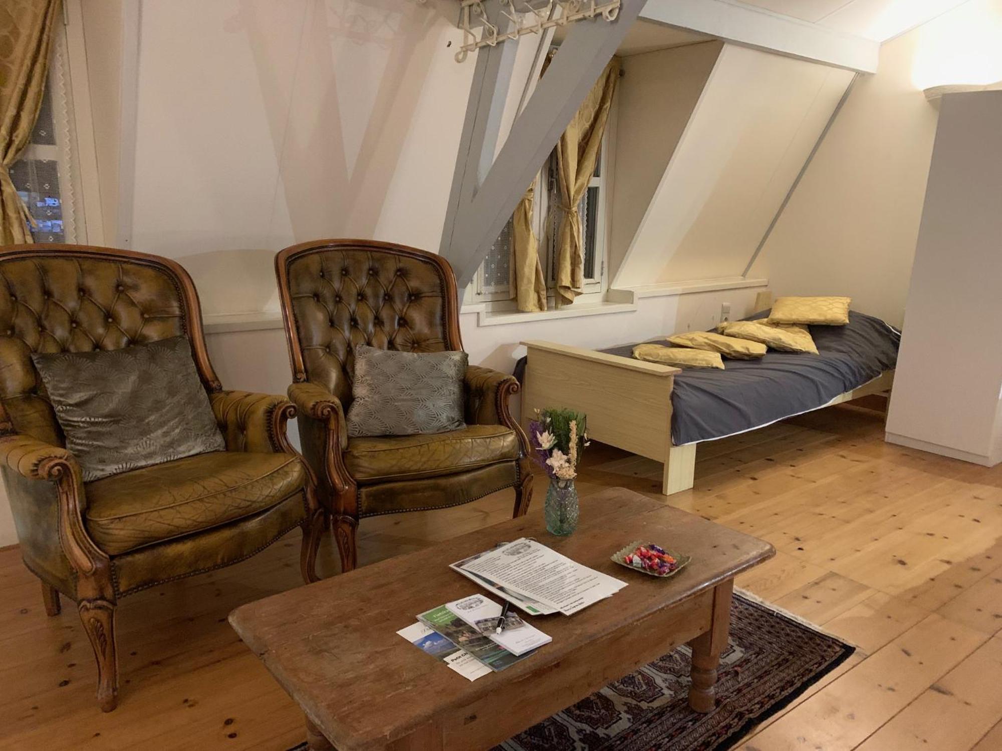 B&B Petit Chateau - Stijlvol Verblijf Centraal Gelegen In Zeeuws Vlaanderen Biervliet Экстерьер фото