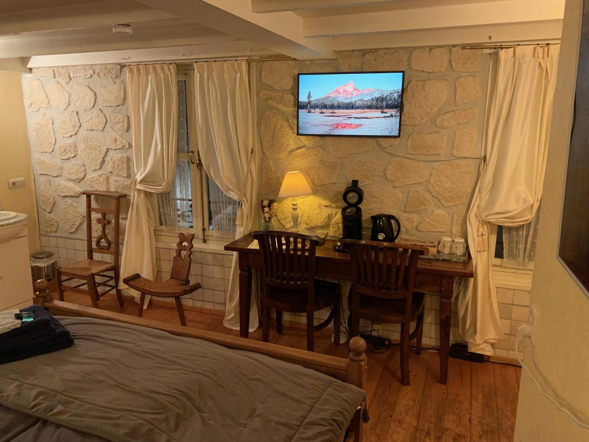 B&B Petit Chateau - Stijlvol Verblijf Centraal Gelegen In Zeeuws Vlaanderen Biervliet Экстерьер фото